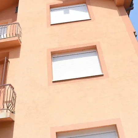 Apartments Holiday Apartmán Vranje