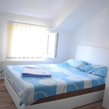 Apartments Holiday Apartment