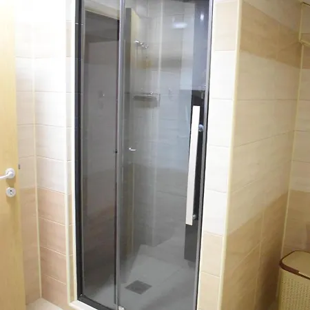 Apartments Holiday Apartment *