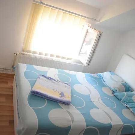 Apartmán Apartments Holiday *