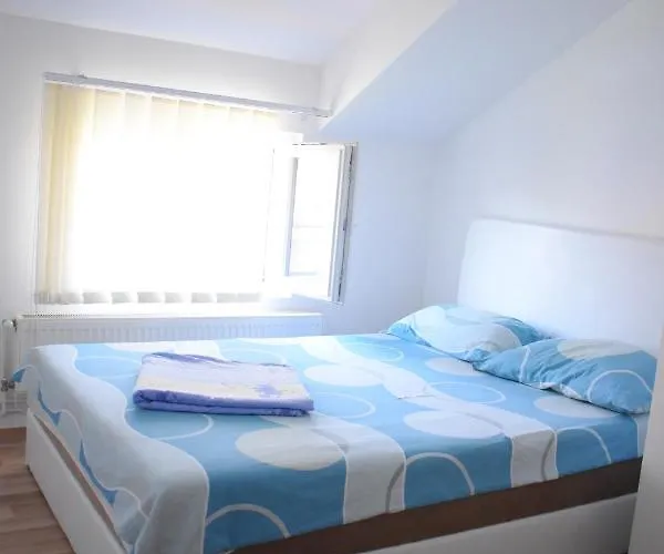 Apartments Holiday 아파트