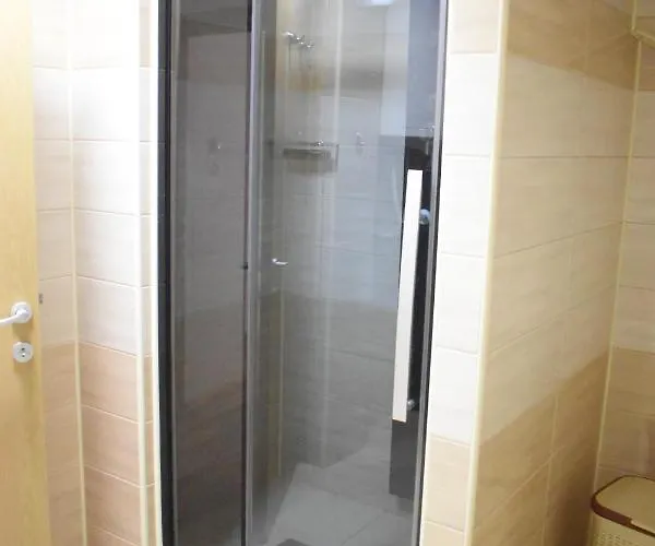 Apartments Holiday 아파트 *